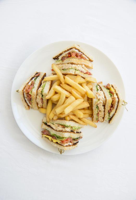 Hotel D'anse Boileau & Restaurant Chez Plume